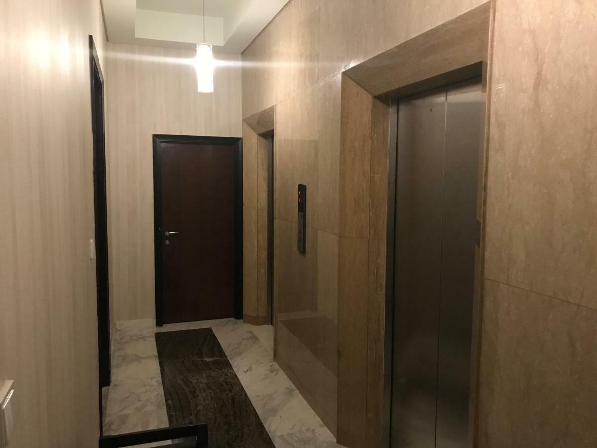 The Peak Residence At Sudirman - 3 Bedroom Exclusive Private Apartment Джакарта Экстерьер фото